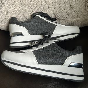 Michael Kors Womens Trainers - Black & White